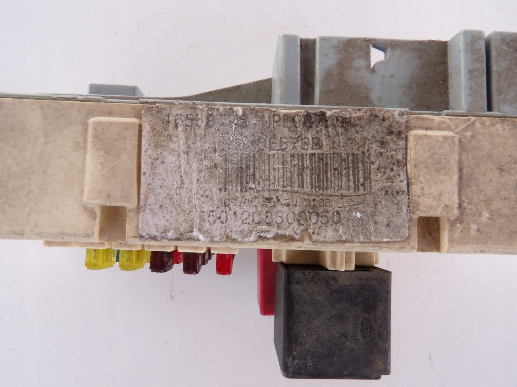 фото №4, Alfa romeo 147 1.6 коробка запобіжників