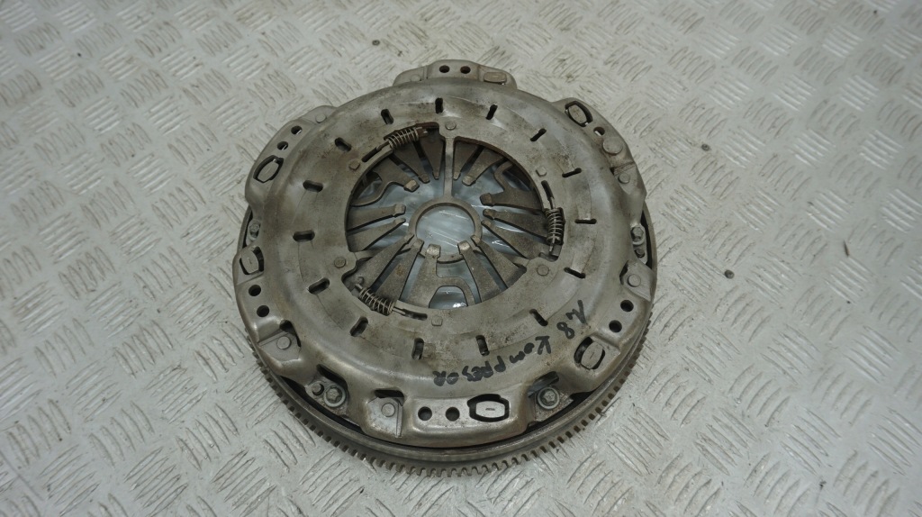 Купить Mercedes 1.8 компрессор сцепление двухмассовый