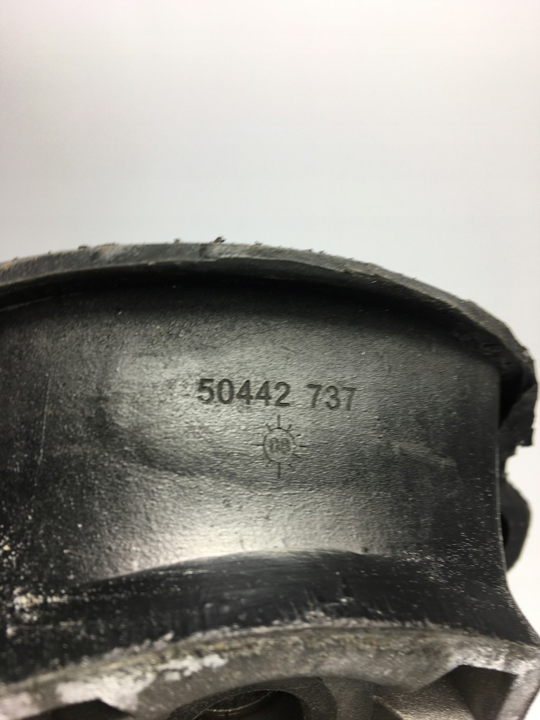 Подушка двигуна mercedes c126 w126 se sel sec meyle 50442 737 06073 620 Недорого