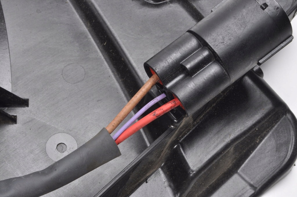 Ford kuga mk3 1.5 вентилятор радиатора воды 23r lx61-8c607-ac 3137234071 Недорого