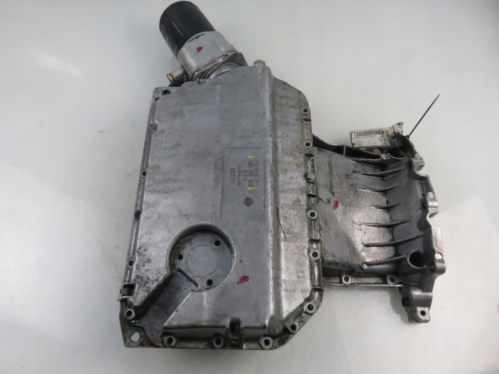 фото №9, Поддон масляная audi a6 c5 2.4 078103603am