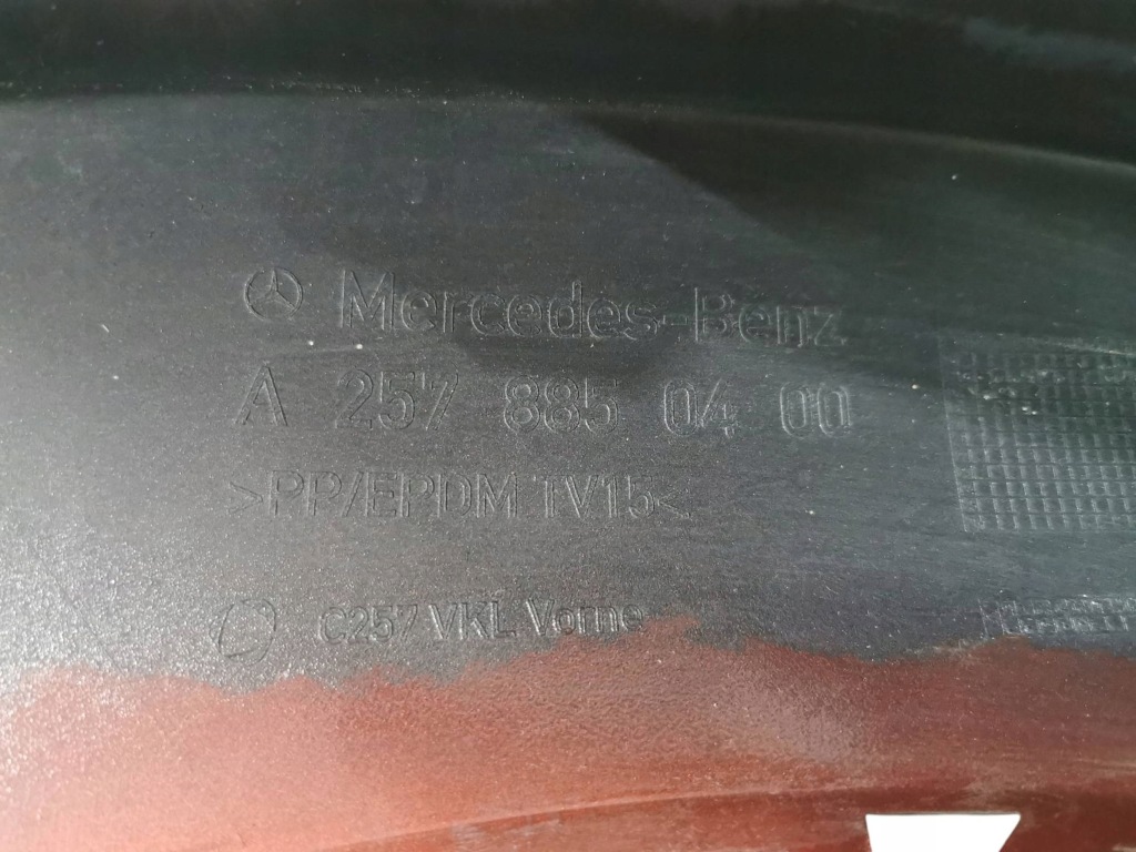 Бампер, решітка радіатора, решітка радіатора, решітка середня mercedes cls w257 дорестайлінг  300. Київ