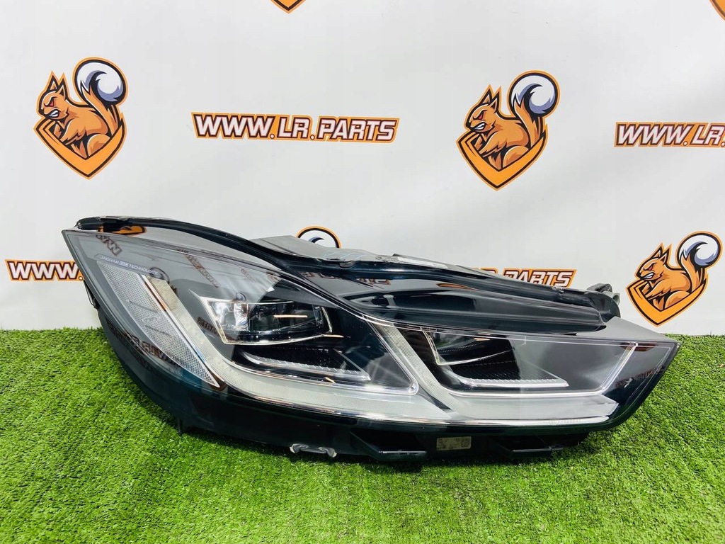 фото №8, Лампа фара правый led matrix jaguar i-pace x590 j9d3-13w029-ha