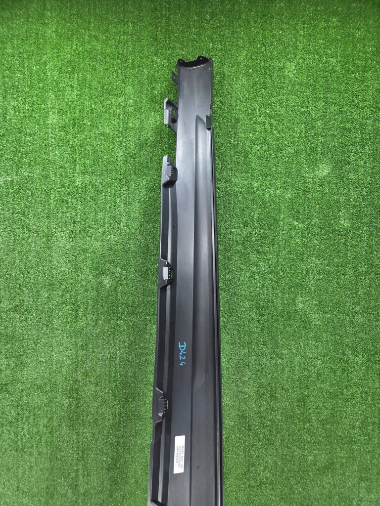 Молдинг порог правая сторона mercedes a2966980800 с Разборки