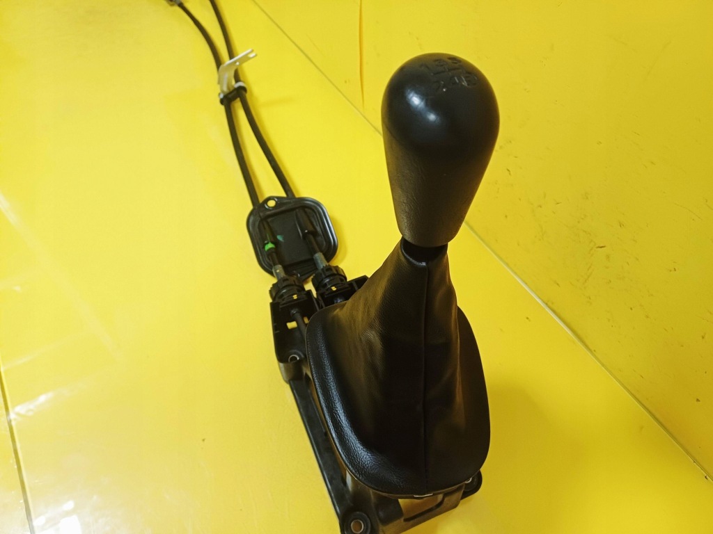 Купить Домкрат механический выборщик тросы чехол ручка peugeot 107 1.0 бензин nr5