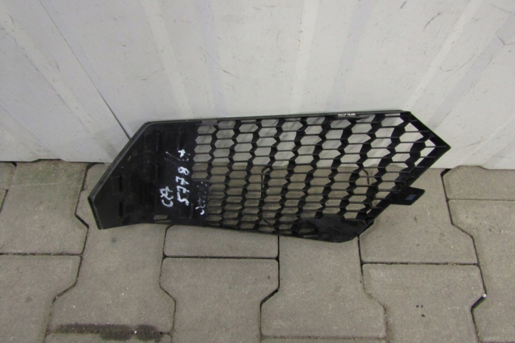 Решётка заглушка левая бампер перед lamborghini aventador roadster 11- с Разборки
