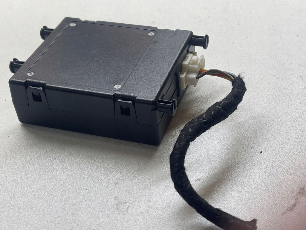 фото №1, Модуль сигналізація mercedes sl r231 slc slk r172 оригінальний номер a2319052600