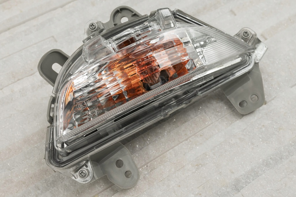 фото №13, Поворотник / поворотник передний правый b45a51350a mazda 3 iii bm 2014-2016