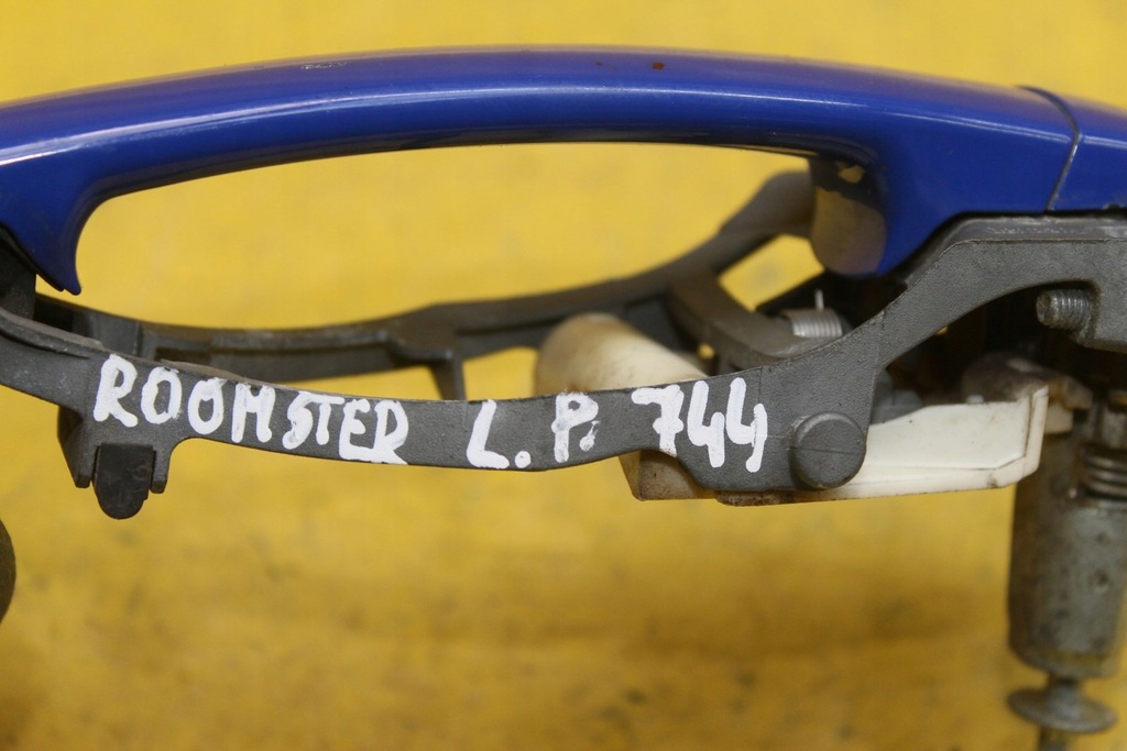 фото №8, Ручка дверь левый перед skoda roomster