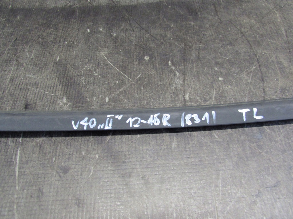 фото №13, Молдинг уплотнитель левый задняя volvo v40 ii 12-16