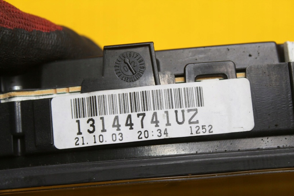 фото №9, Счетчик приборная панель vectra 13144741uz 3.0 cdti