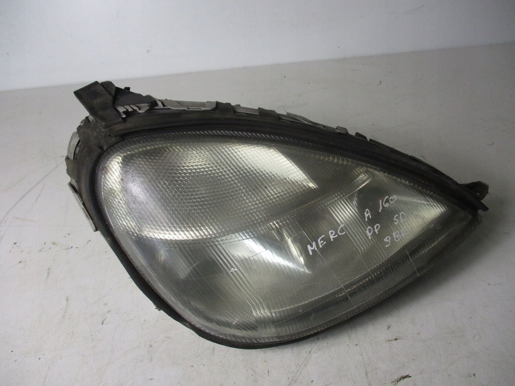 фото №1, Лампа передняя правая mercedes a-klasa w168 5d 98r