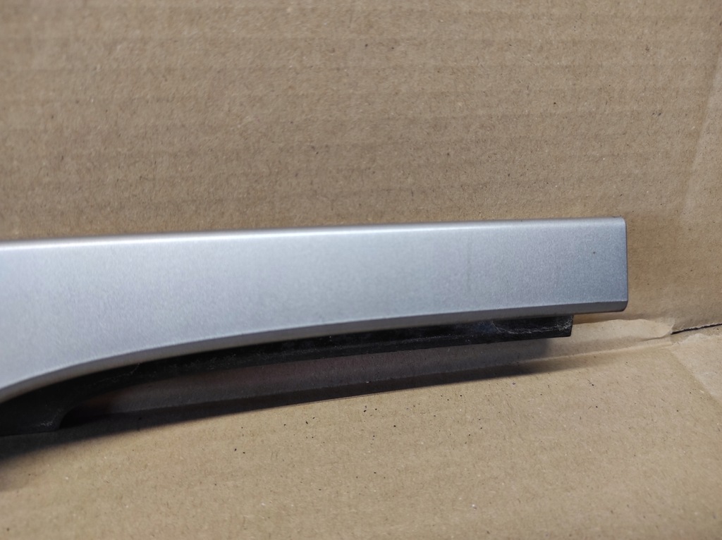 фото №9, Заглушка накладка рейлінг ліва задня renault laguna iii kombi