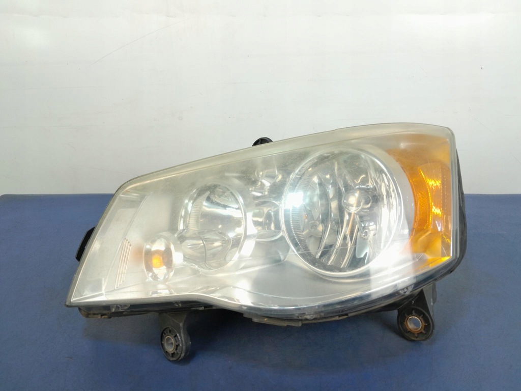 фото №1, Chrysler town country v фара левый 05113337ad