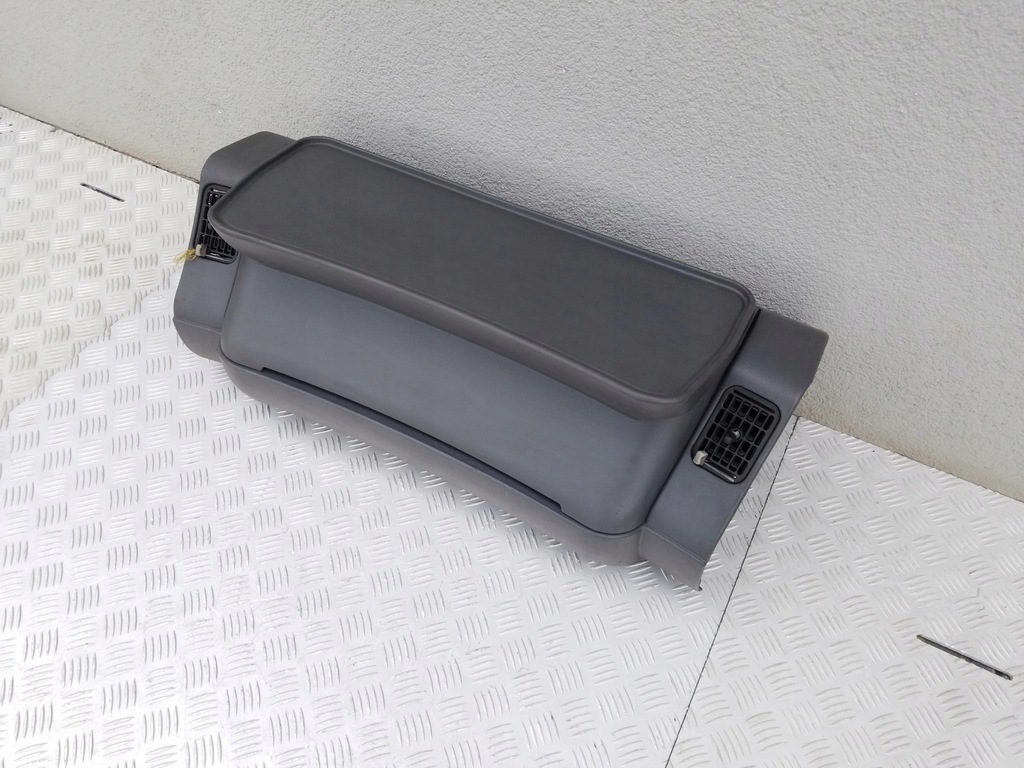 фото №3, Полиця śniadaniowa панель приладів scania r з dyfuzorami