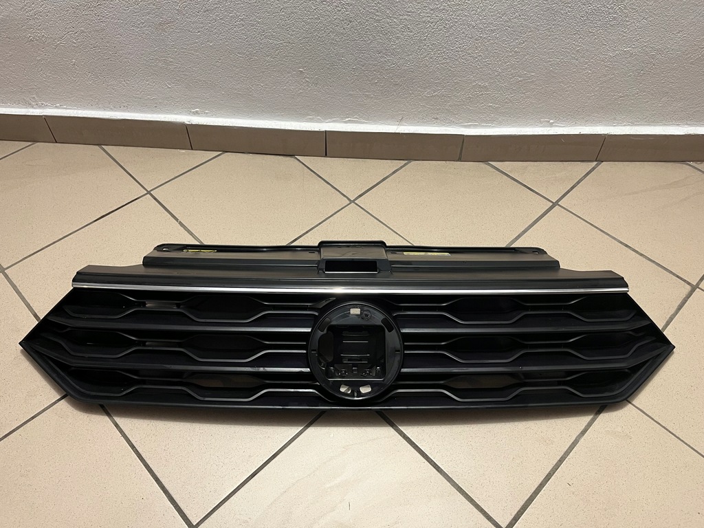 фото №1, Решётка радиатора решётка радиатора решётка бампера volkswagen vw t-roc 2ga 17-