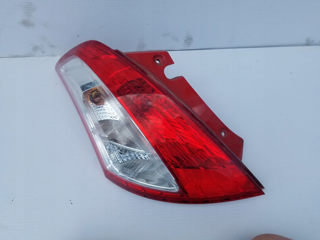 фото №1, Лампа задняя левая suzuki swift mk7 3 дверь