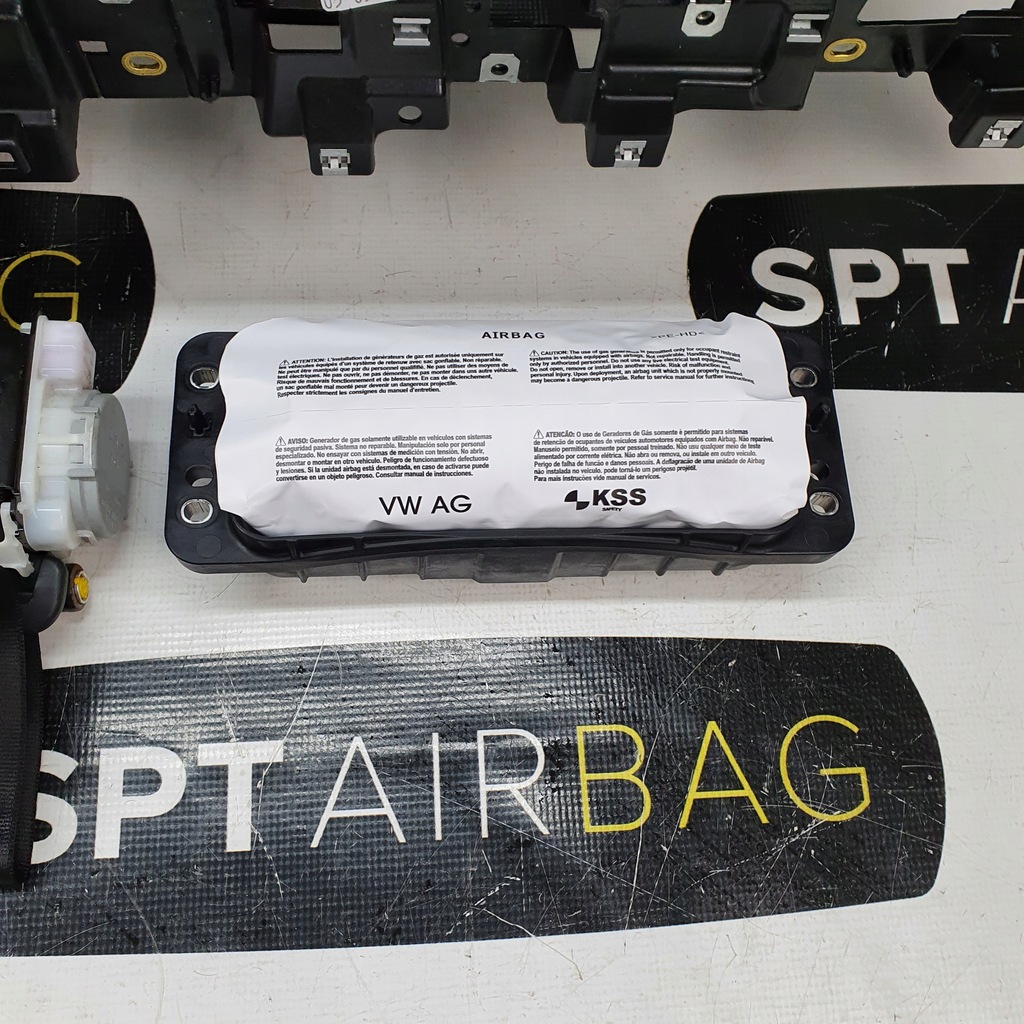 фото №14, Macan панель приладів консоль подушки безпеки ремені подушка безпеки