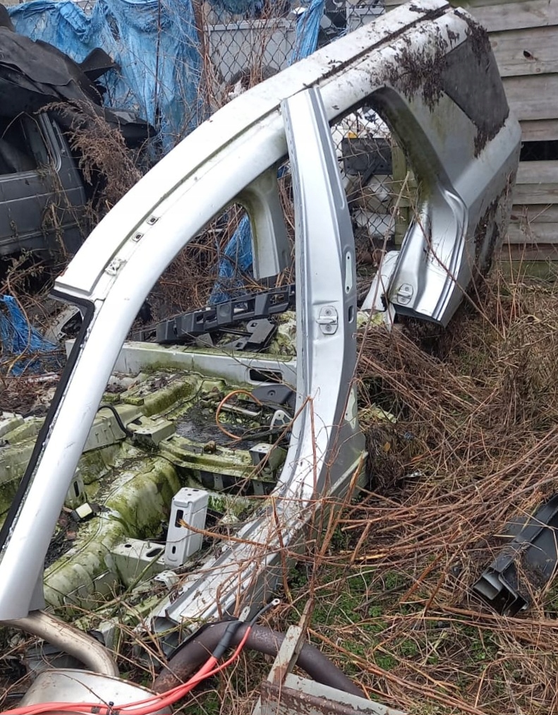 фото №1, Четверть левая задняя крыло mercedes ml w166 suv