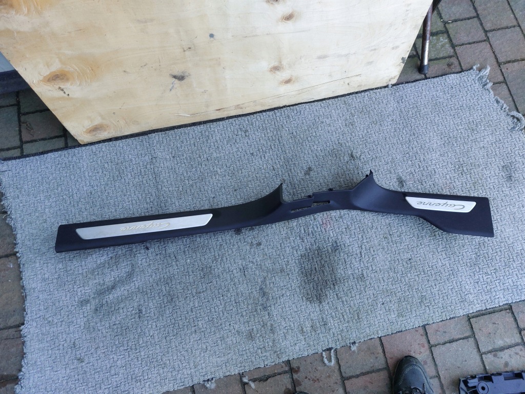 Купить Накладка накладка порог правая porsche cayenne 3 22r