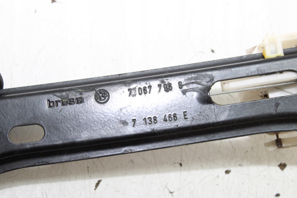 фото №6, Bmw e87 подъемник стекло правый перед 7067796 kompletny моторчик