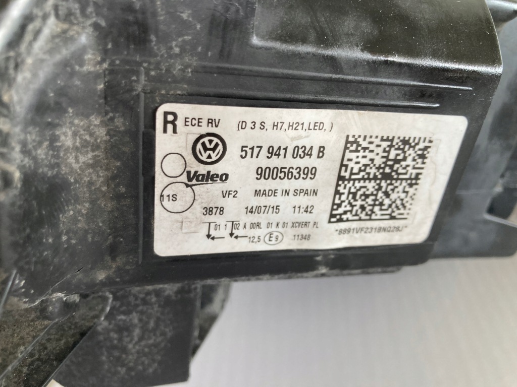 фото №8, Vw golf sportsvan лампа 517941033b 517941034b