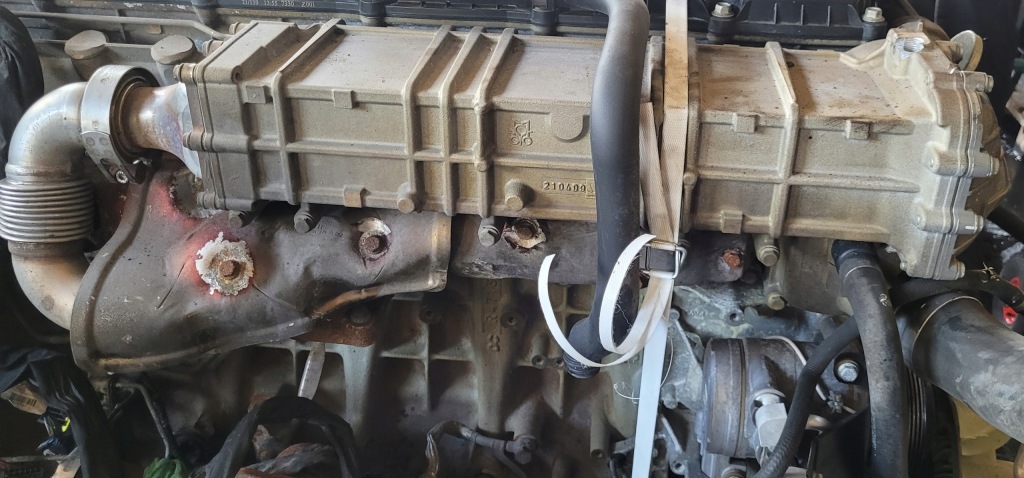 фото №1, Радіатор egr рециркулятор вихлопних газів mercedes actros arocs a4711408875