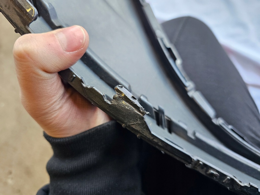 фото №11, Vw touareg iii накладка спойлер бампера задняя 760807521a