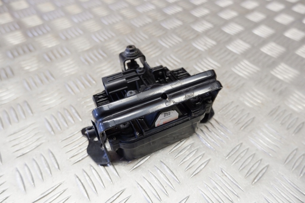 фото №7, Радар toyota prius _w5_ 8821047090 1.8l hybrid 90kw 2017