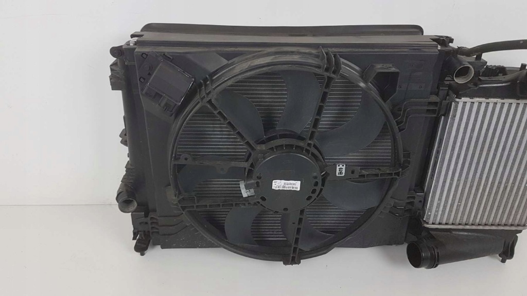 Megane iv 4 1.2 1,3 tce радиатор вентилятор комплект 214816117r 144614ed0a с Разборки