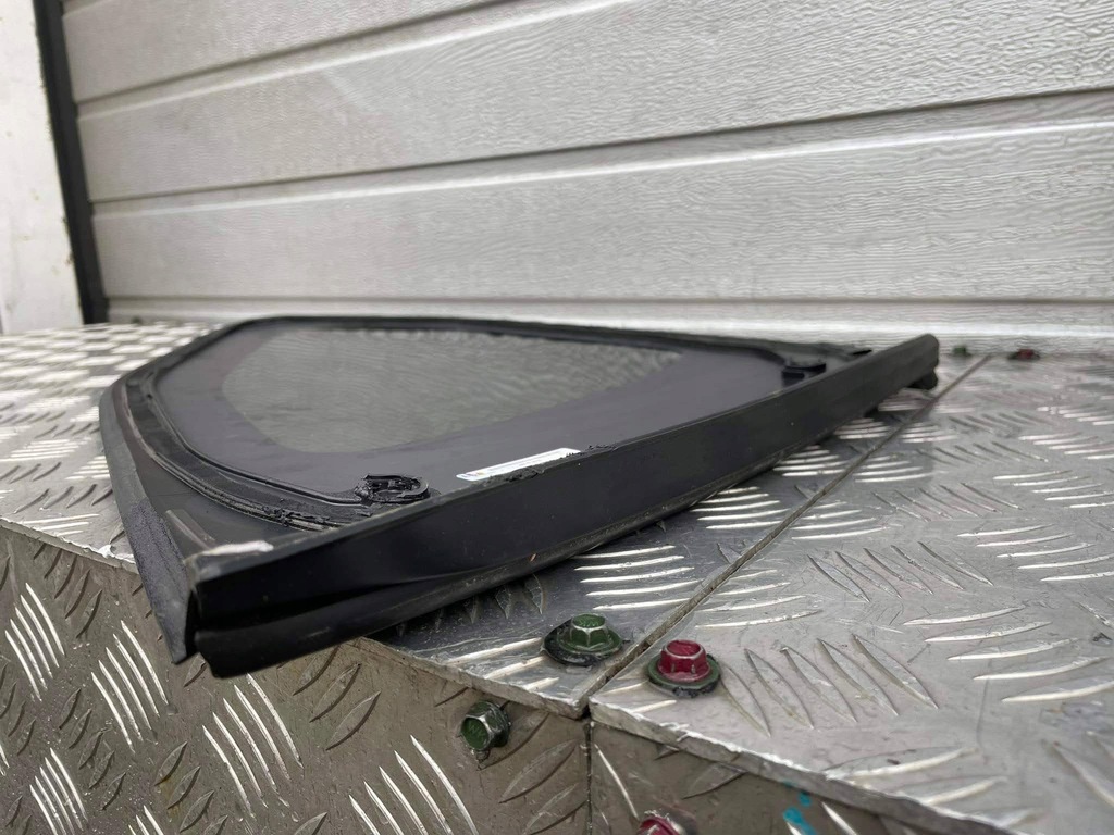 фото №7, Toyota highlander iv скло кузовна задня ліва хром