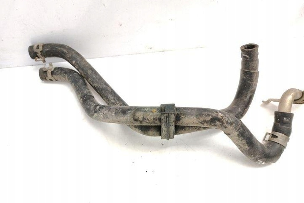 фото №6, Труба охолодження toyota avensis _t22_ 981110 1.98l дизель 66kw 1999