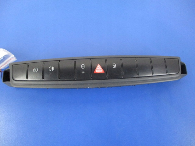 фото №1, Smart forfour панель выключатели a4548202610