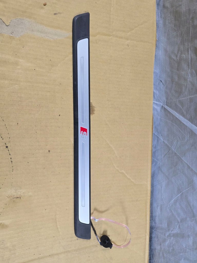 фото №7, Audi a4 s4 b9 8w 2022 молдинг поріг передня права