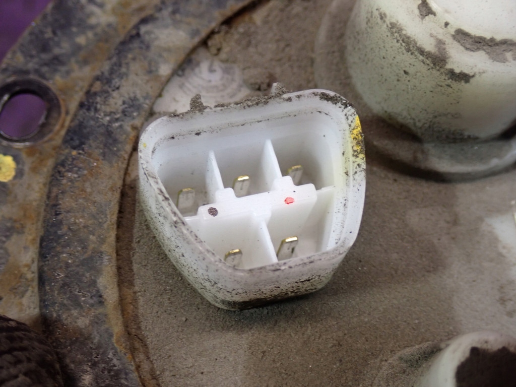 фото №4, Hyundai getz 02-05 1.1 62km насос пального 31110-1c010 5 pin