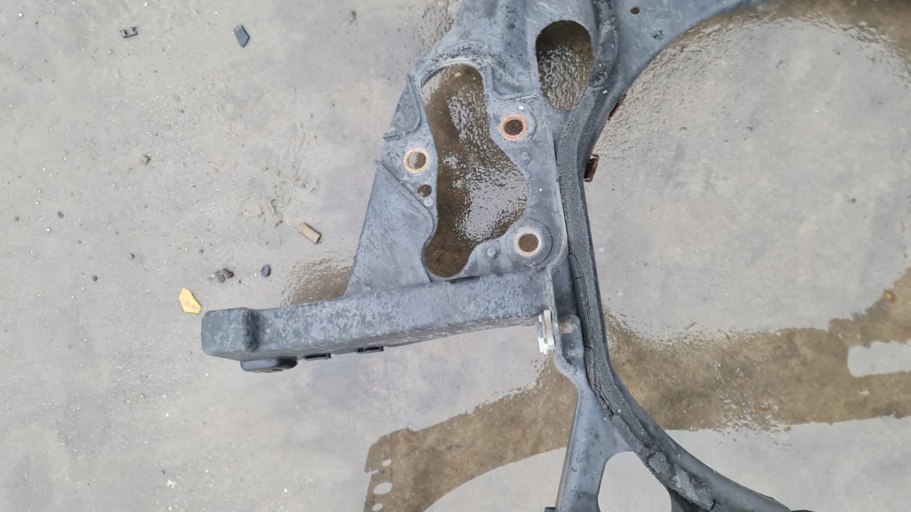 Pas перед усилитель audi a6 c5 2.5 tdi lubelskie Недорого