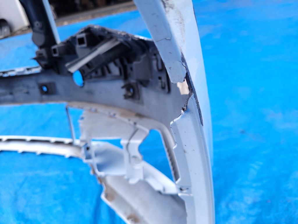 фото №10, Skoda superb iii 3 | бампер перед передній 3v0807221 | 0302