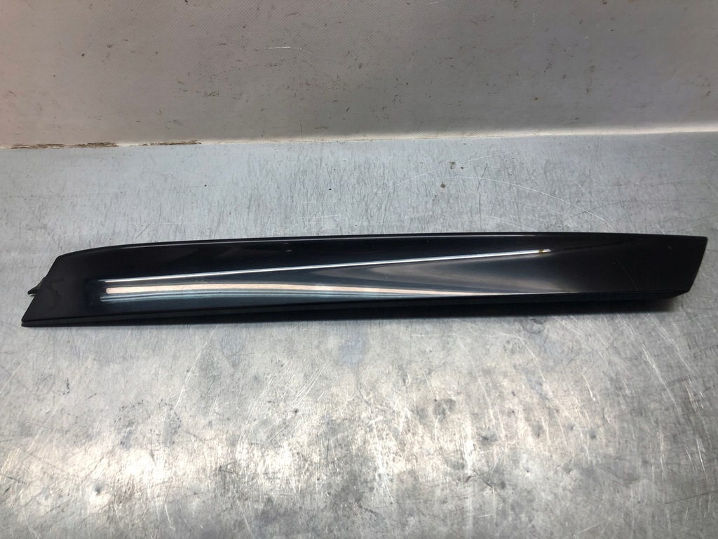 фото №1, Молдинг накладка крышки задний q3 8u 8u0854815