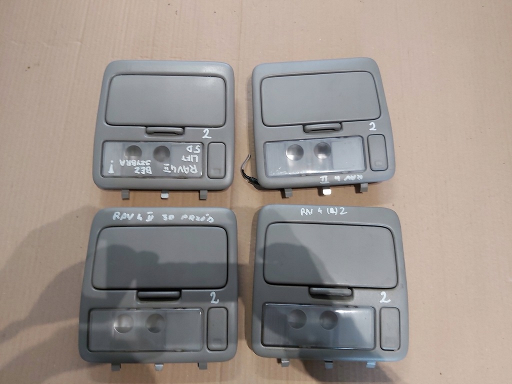 фото №1, Toyota rav4 ii лампа стельовий бардачок панель