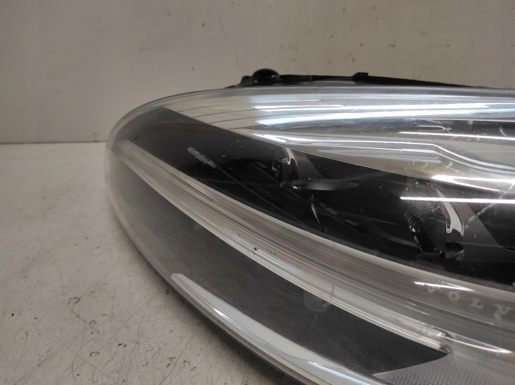 фото №6, Volvo v40 lift 16- лампа левая перед full led