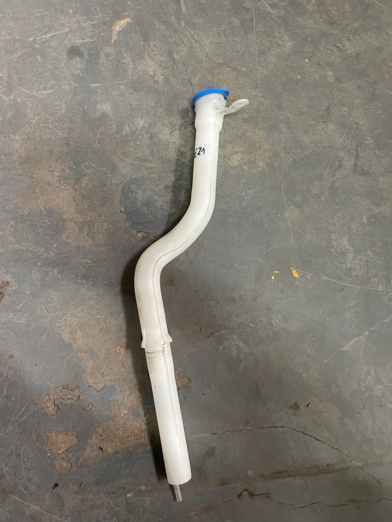 фото №1, Toyota corolla e21 трубка бачок омивача 2019-