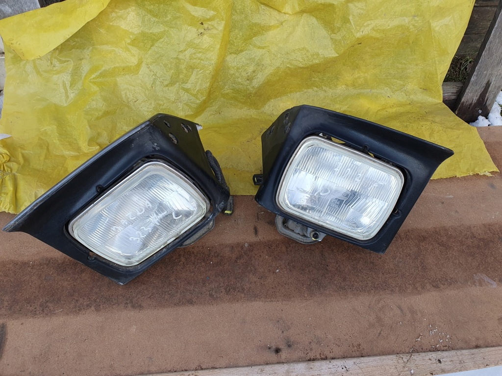 Купити Mazda 323f фара lamy