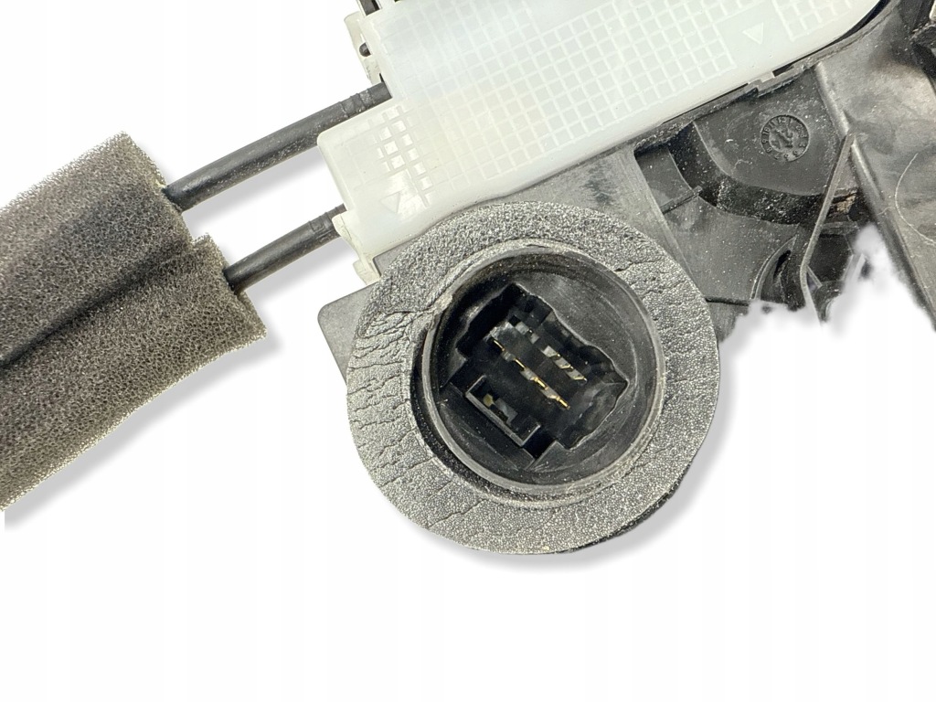 фото №8, Toyota bz4x 2024 задняя сторона левая замок дверь задних