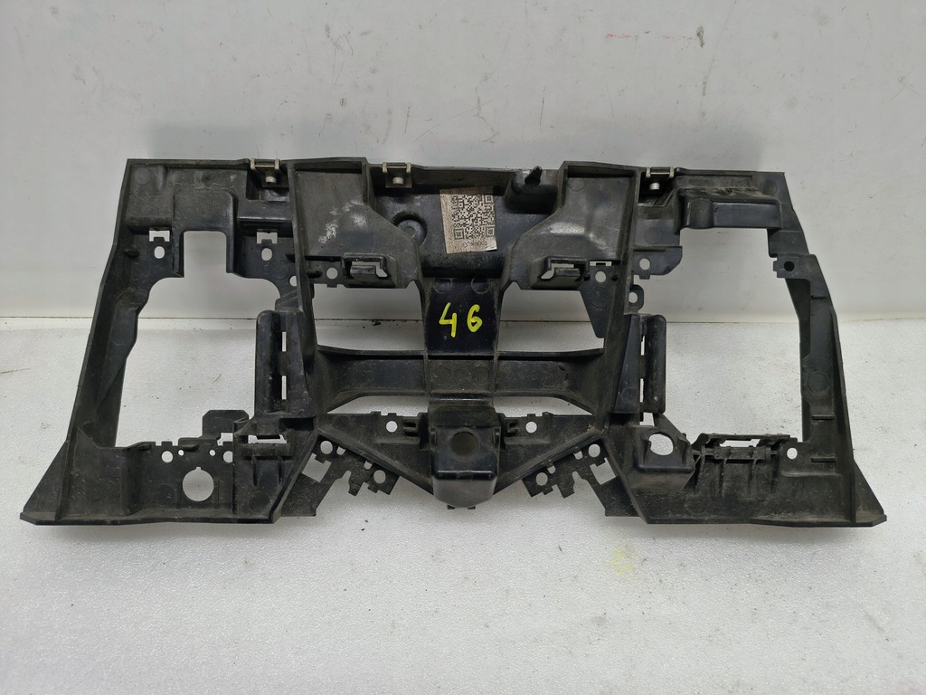 фото №1, Porsche taycan кронштейн кронштейн радара 9j1907390