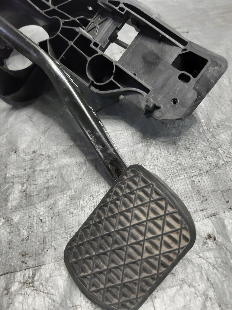 фото №8, Mercedes glb x247 педаль тормоза автоматическая коробка передач