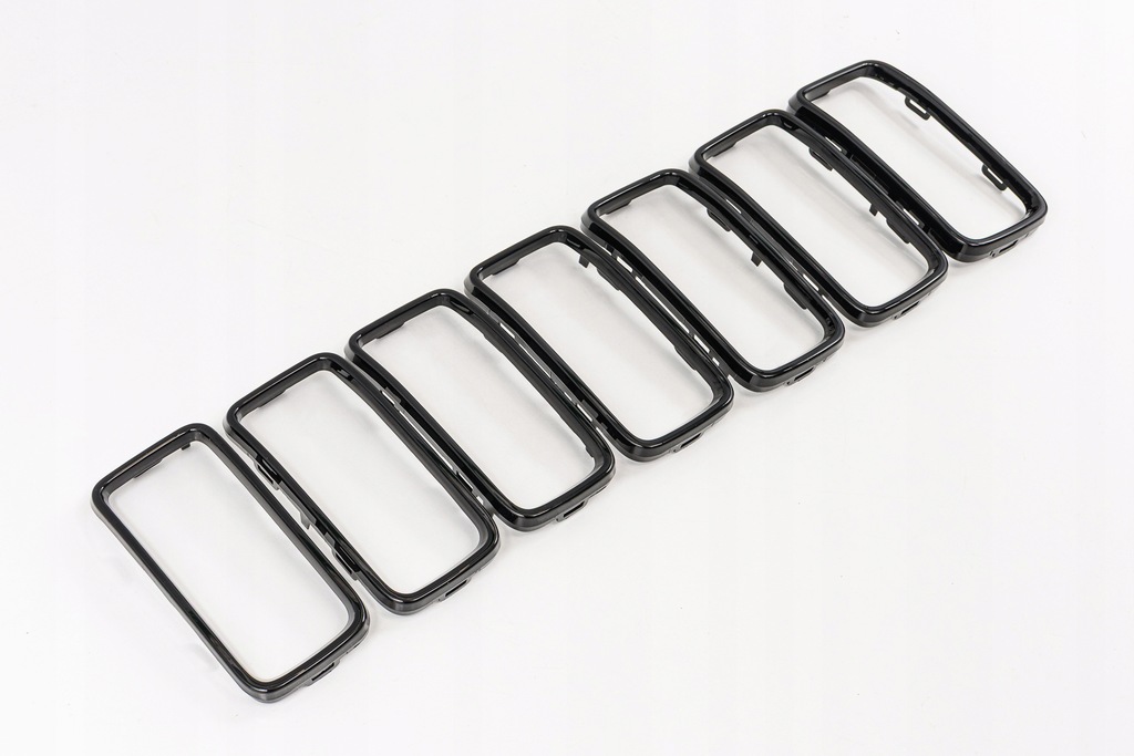 фото №10, Jeep renegade i bu 18-22 po faceliftingu чорні вкладиші решітка 6vm90sz0aa