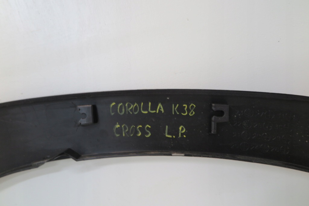 фото №10, Молдинг захист накладка крила лівий перед toyota corolla cross 75602-16010
