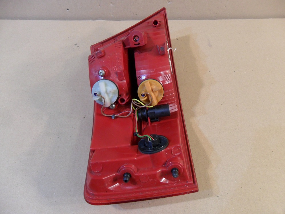 фото №10, Audi a3 cabrio лампа задняя левая led 8p7