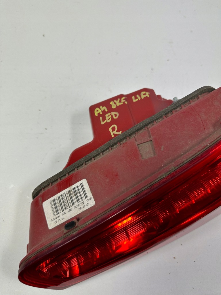 A4 8k седан рестайлинг  фара правый  задняя led w крышке  8k5945094ac в Украине