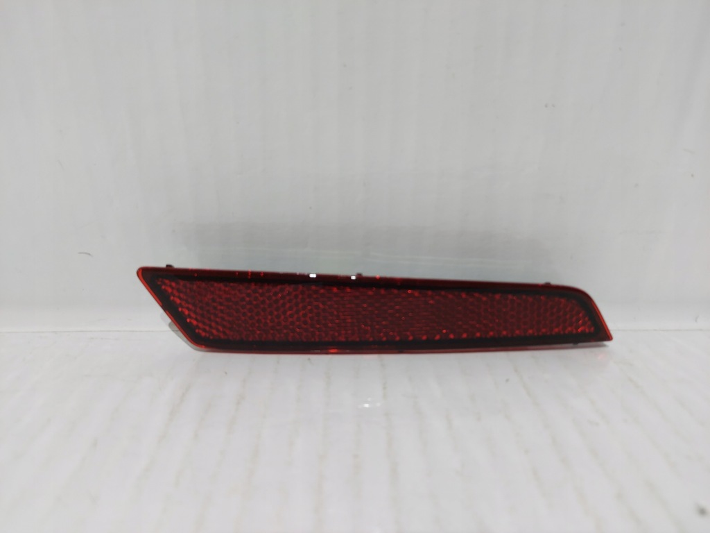 фото №1, Audi a1 ii 2019- відбивач бампера правий задня